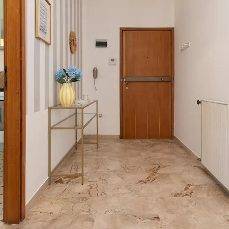 Amerigo Apartment *