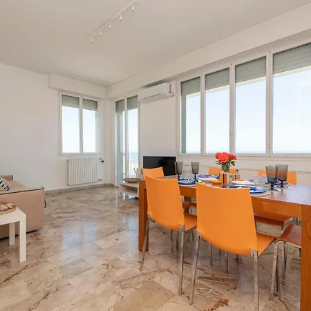 Amerigo Apartment